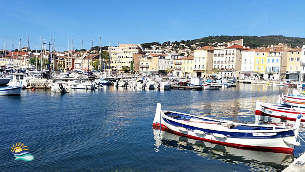 Séjour en Provence : nos conseils pour des vacances réussies le port de La Ciotat et ses barques de pêcheurs