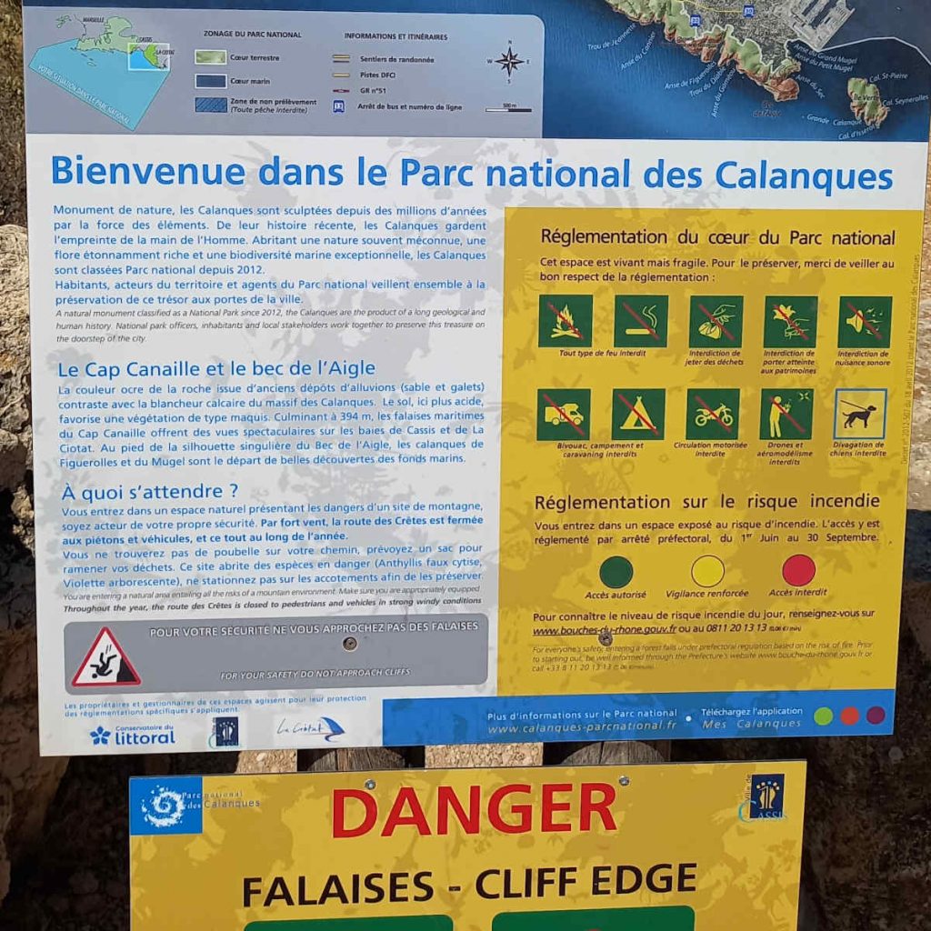 Panneau Bienvenue dans le Parc national des Calanques