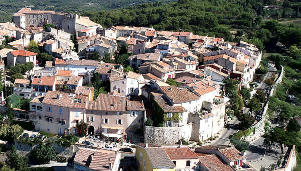 Séjour en Provence : nos conseils pour des vacances réussies Village perché du Castellet