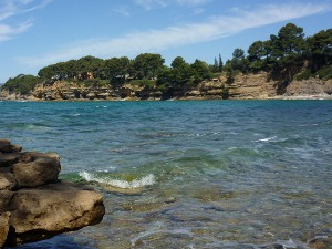 Votre séjour sera riche en activités et en détente... plage le-Liouquet La Ciotat