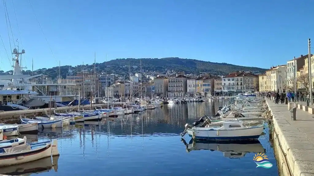 Séjour en Provence : nos conseils pour des vacances réussies promenade le long du vieux port de La Ciotat