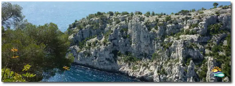 Calanque proche de 'Villa Terre Brûlée' villa Terre-Brûlée tout près des calanques