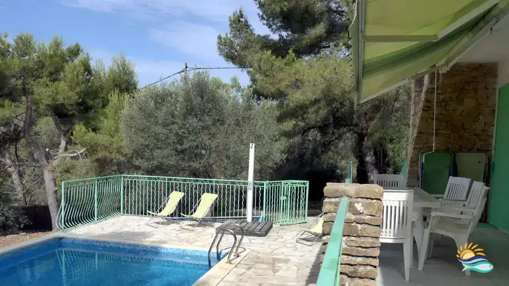 Terrasse villa Terre-Brûlée et piscine privée